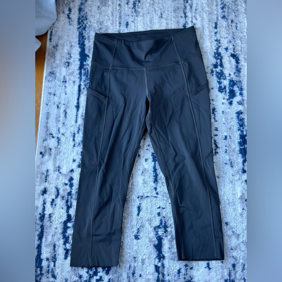 Lululemon Fast and Free Crop II - Picture 5 of 6